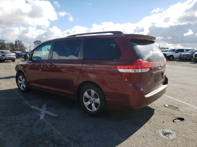 2014 Toyota Sienna LE