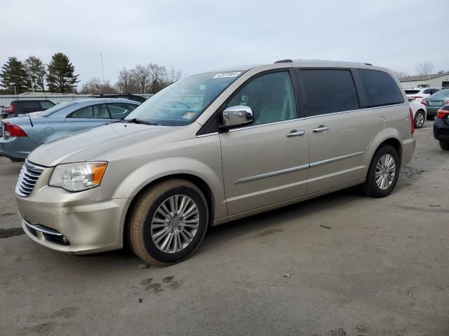 2013 Chrysler Town & Country Limited