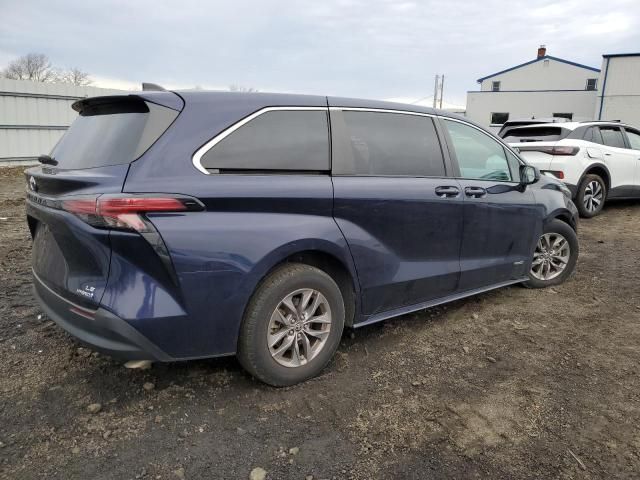 2021 Toyota Sienna LE