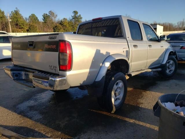 2000 Nissan Frontier Crew Cab XE