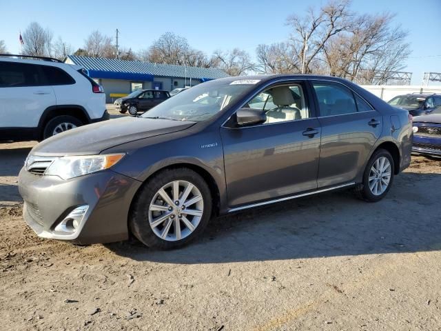 2014 Toyota Camry Hybrid