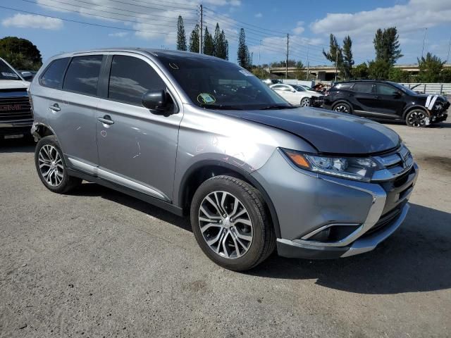 2017 Mitsubishi Outlander ES