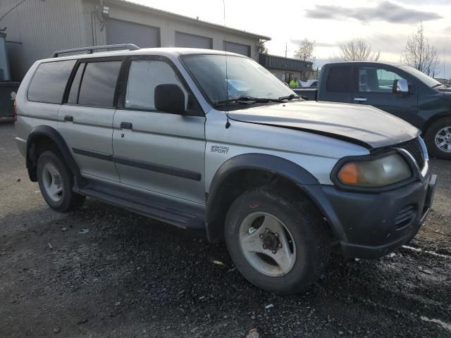 2001 Mitsubishi Montero Sport ES