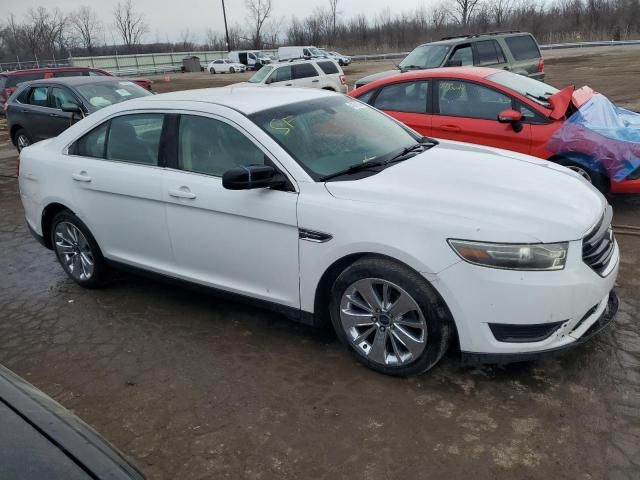 2013 Ford Taurus SE