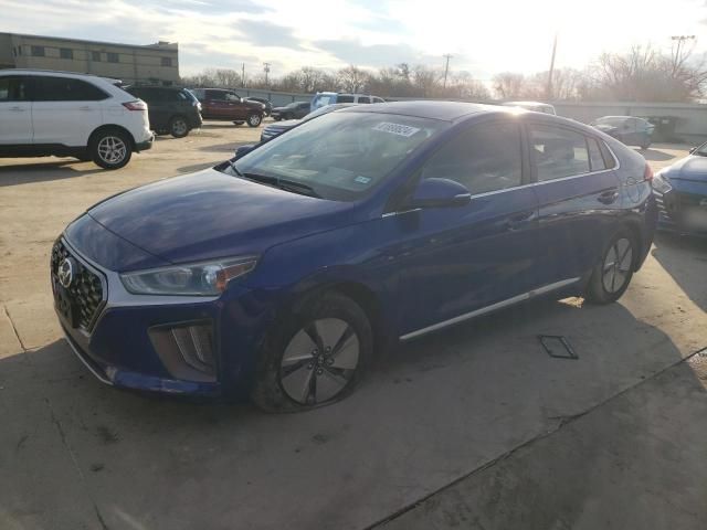 2022 Hyundai Ioniq SE