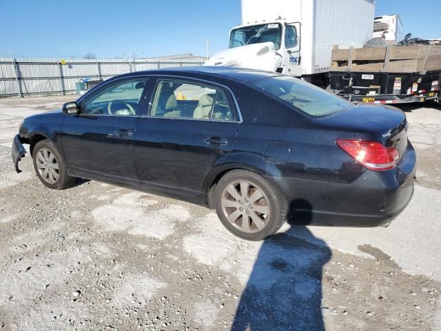 2005 Toyota Avalon XL