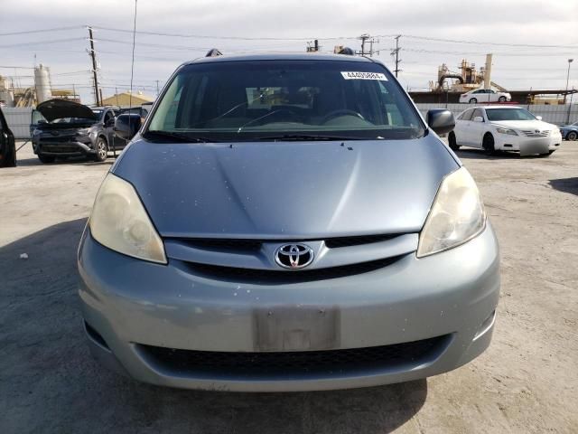 2010 Toyota Sienna CE