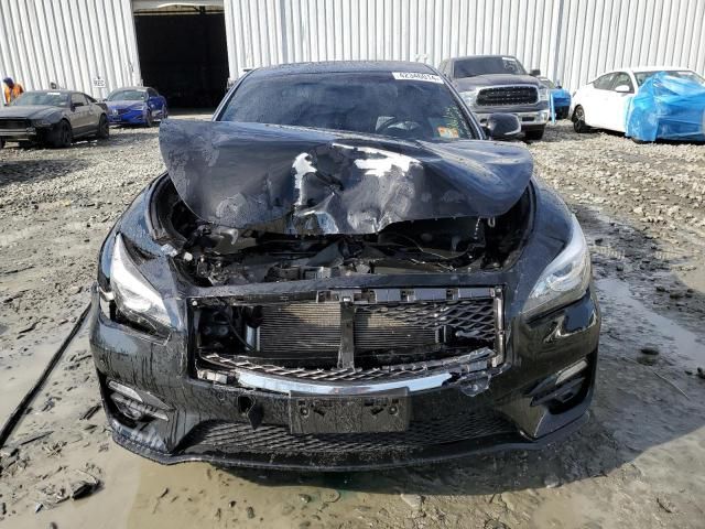 2017 Infiniti Q70 3.7