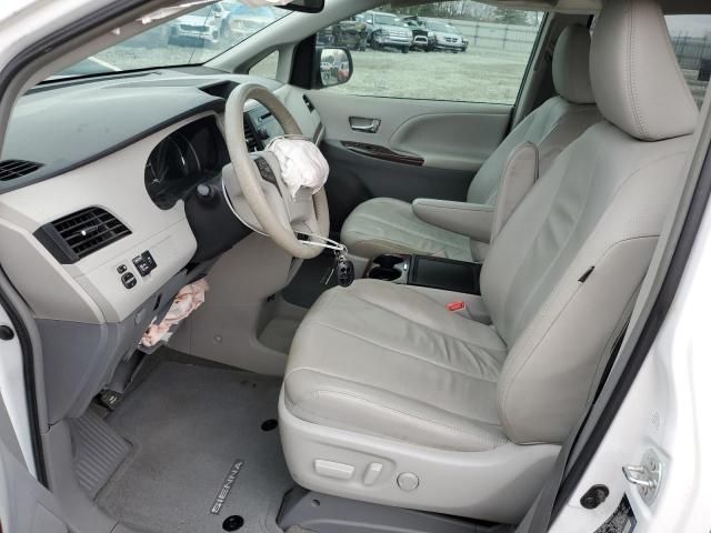 2013 Toyota Sienna XLE