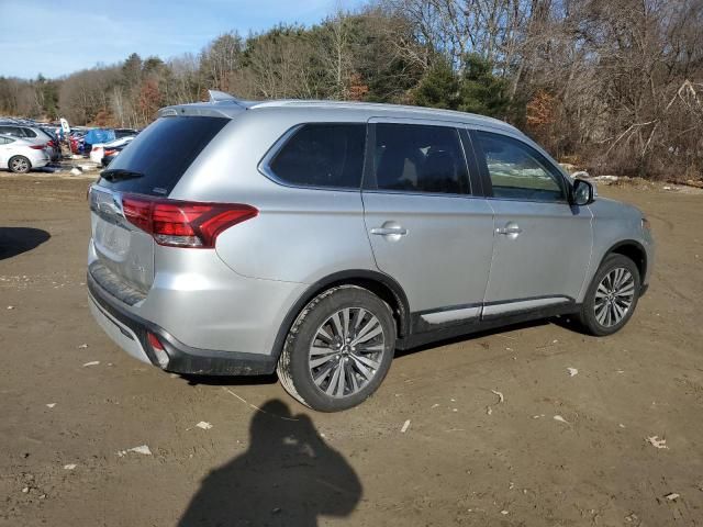 2020 Mitsubishi Outlander SE