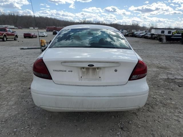 2005 Ford Taurus SE