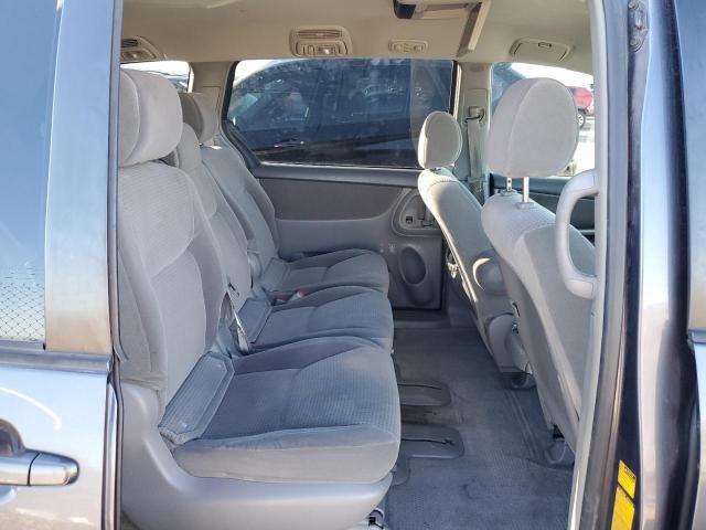 2006 Toyota Sienna CE