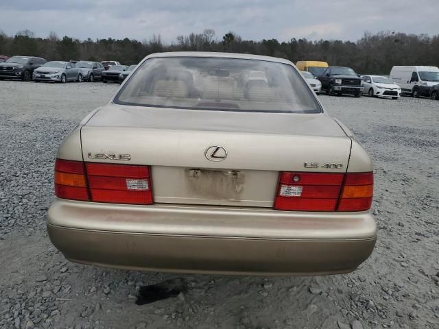 2000 Lexus LS 400