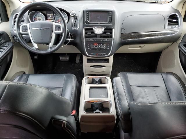 2012 Chrysler Town & Country Touring