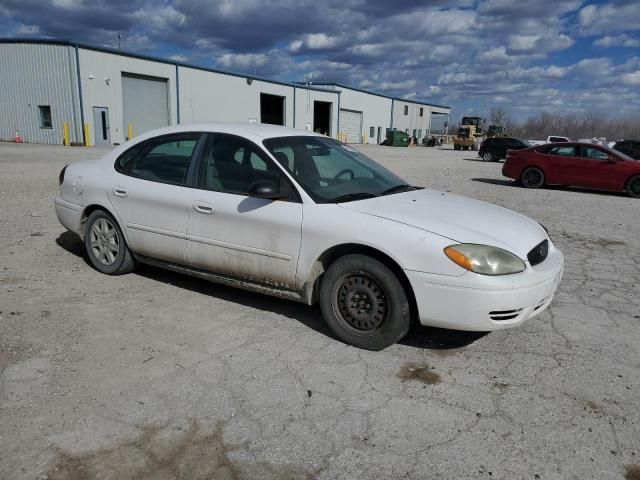 2005 Ford Taurus SE