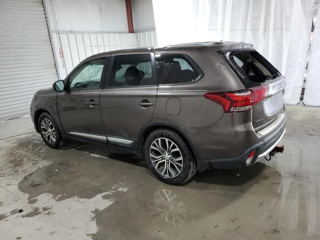 2016 Mitsubishi Outlander SE