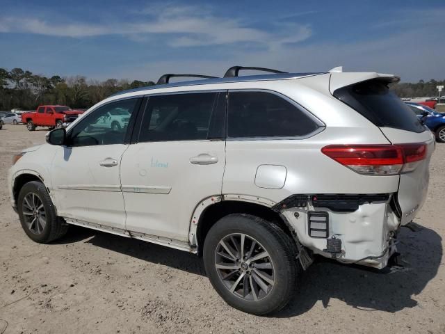 2017 Toyota Highlander SE