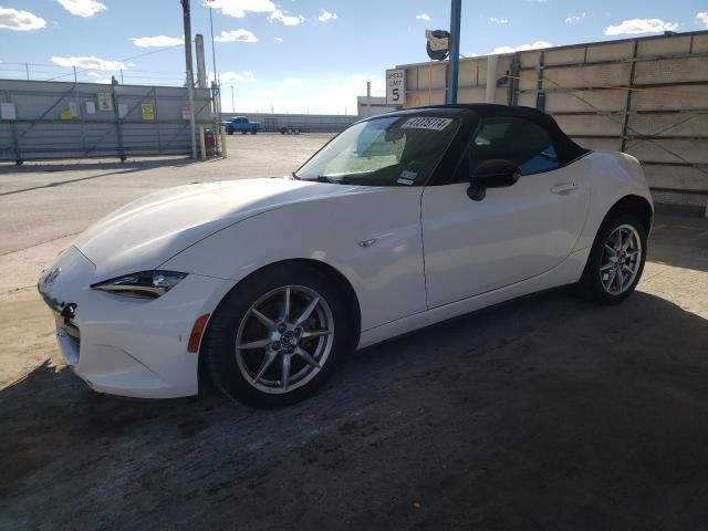 2016 Mazda MX-5 Miata Sport