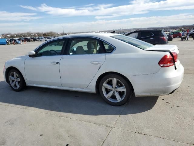 2013 Volkswagen Passat SE