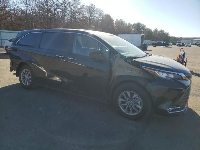 2023 Toyota Sienna XLE