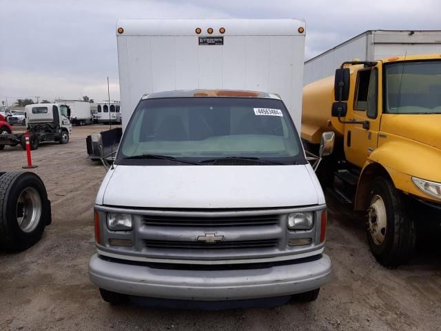 2001 Chevrolet Express Cutaway G3500