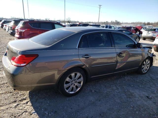 2005 Toyota Avalon XL