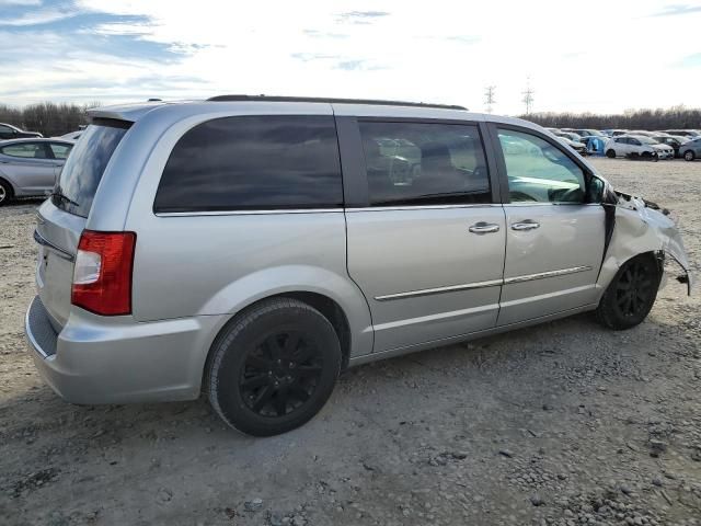 2012 Chrysler Town & Country Touring L