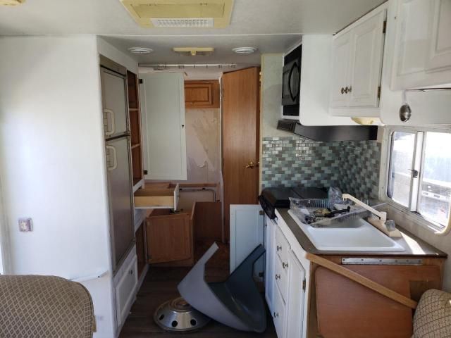 2001 Workhorse Custom Chassis Motorhome Chassis P3500