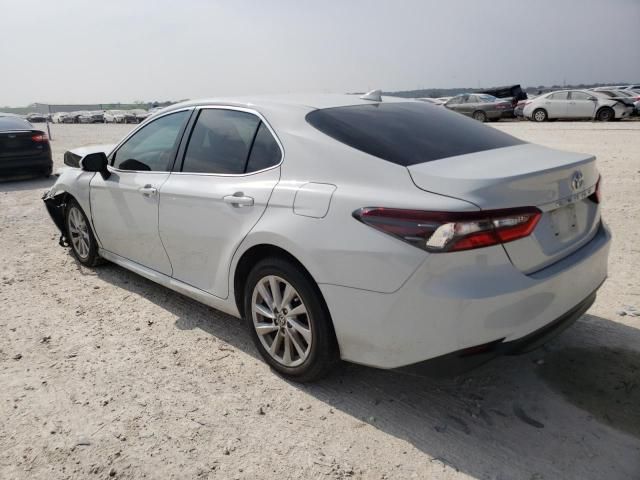 2022 Toyota Camry LE