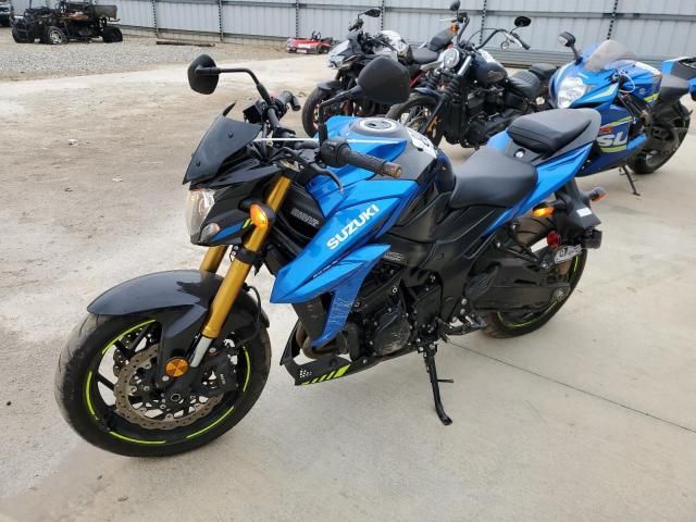 2022 Suzuki GSX-S750 M