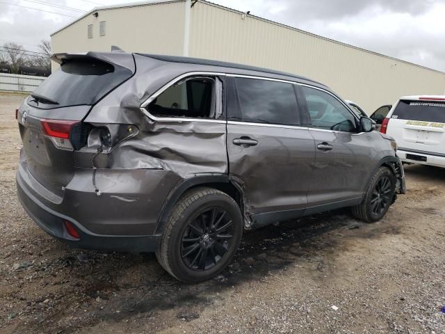 2019 Toyota Highlander SE