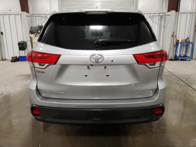 2019 Toyota Highlander SE