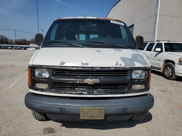 2000 Chevrolet Express G2500