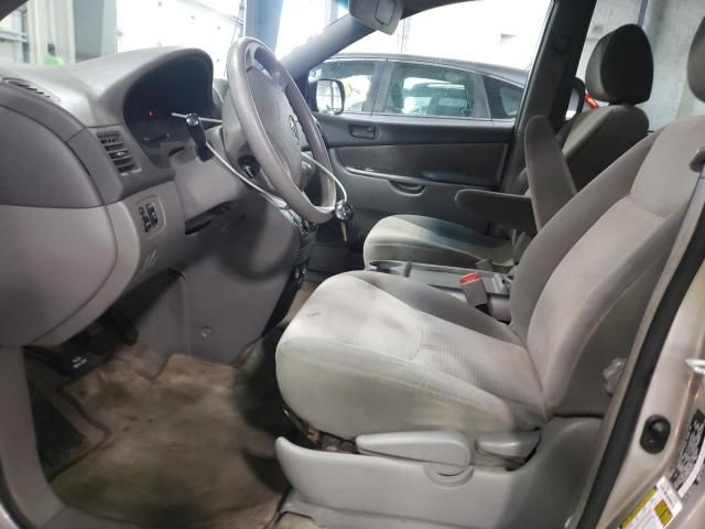 2010 Toyota Sienna LE