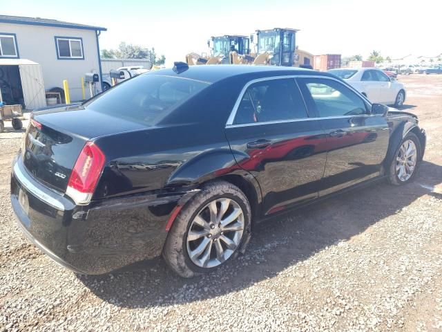 2019 Chrysler 300 Touring