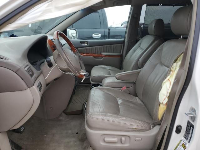 2007 Toyota Sienna XLE