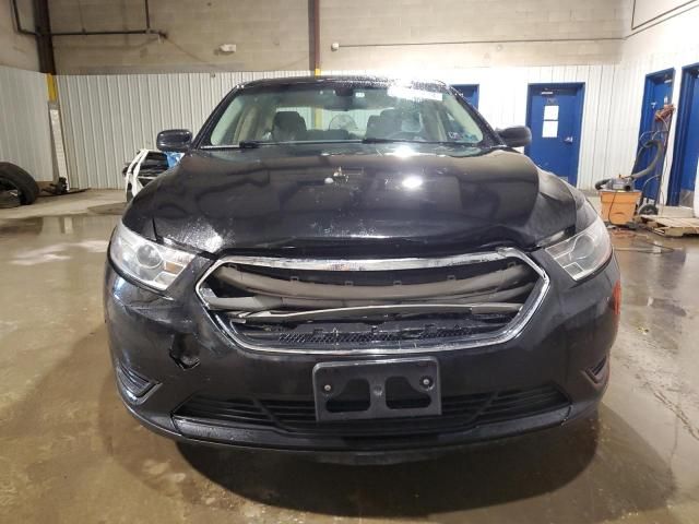 2014 Ford Taurus SE