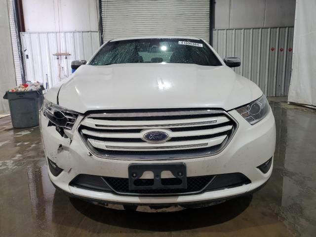 2018 Ford Taurus Limited