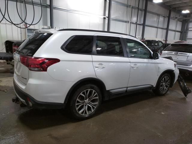 2016 Mitsubishi Outlander SE