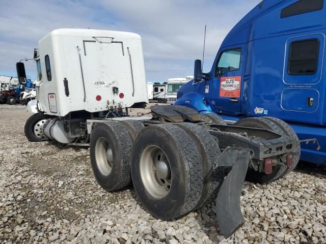 2015 Freightliner Conventional Columbia