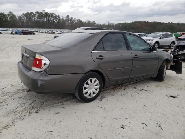 2005 Toyota Camry LE