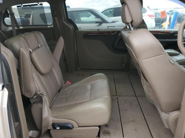 2013 Chrysler Town & Country Limited