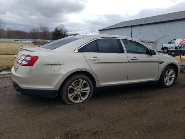 2018 Ford Taurus SEL