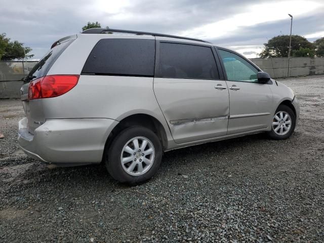 2009 Toyota Sienna CE