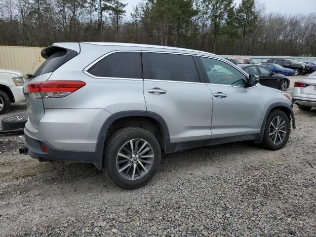 2019 Toyota Highlander SE