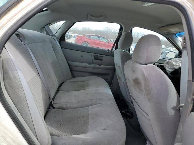 2005 Ford Taurus SE