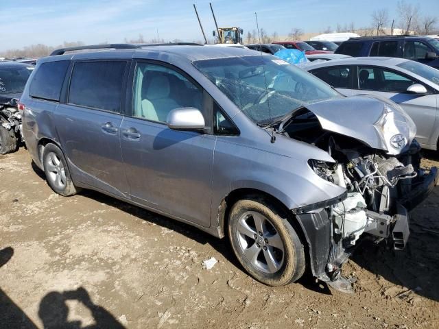 2011 Toyota Sienna LE