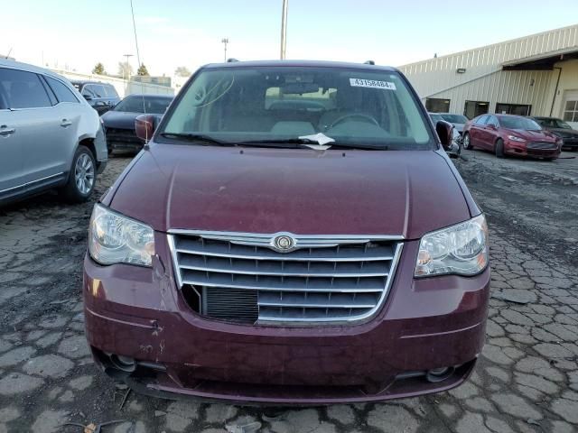 2008 Chrysler Town & Country Touring