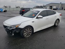 KIA Optima Vehiculos salvage en venta: 2016 KIA Optima LX