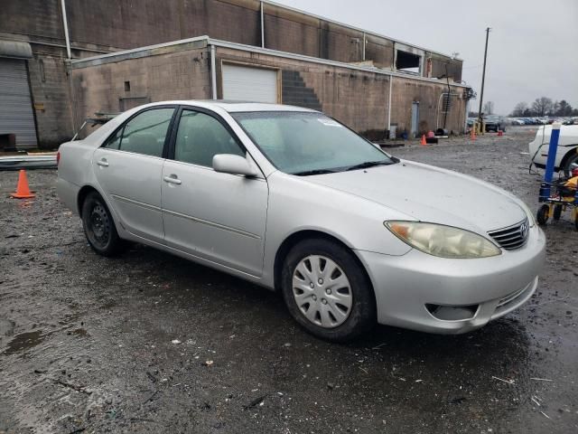 2005 Toyota Camry LE